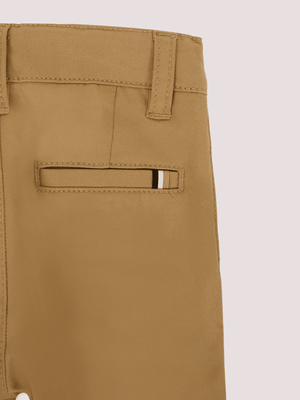 Pantaloni beige per neonato con patch logato J52705 /269 BOSS