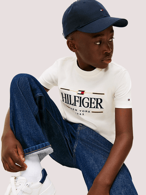 T-shirt con logo frontale Tommy Hilfiger KB0KB10360T /YBH TOMMY HILFIGER 