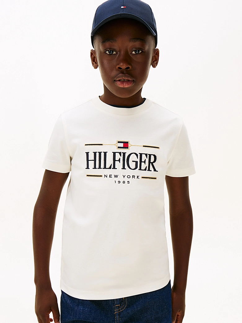 T-shirt con logo frontale Tommy Hilfiger KB0KB10360T /YBH TOMMY HILFIGER 