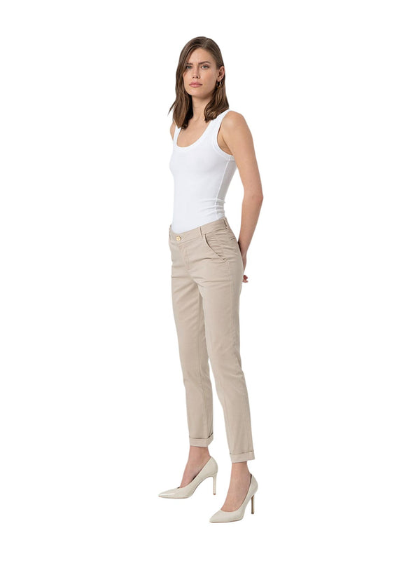 Pantaloni chino donna slim fit beige con risvolto