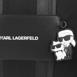 Borsa mommy bag nera con charm Karl & Choupette